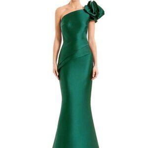 Alexander by Daymor style 1673 forest green satin twill formal gown never worn